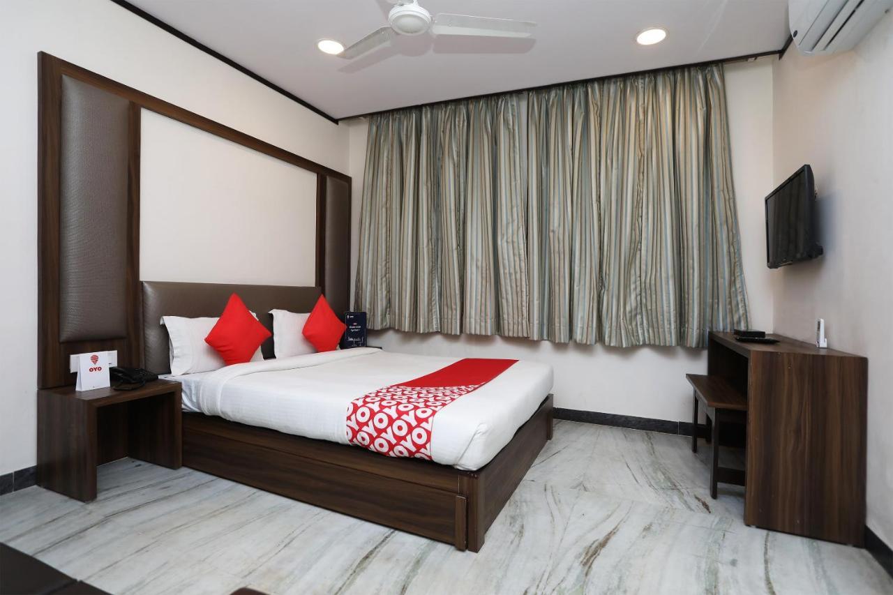 Oyo 15966 Hotel Shivam Калькутта Экстерьер фото